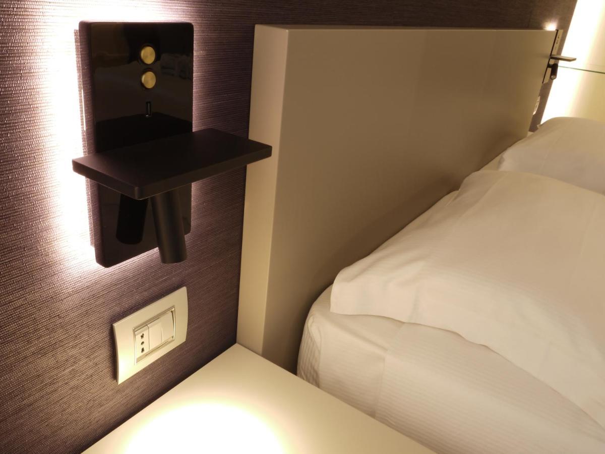 Rb Del Teatro&Apartaments 伊莫拉 外观 照片
