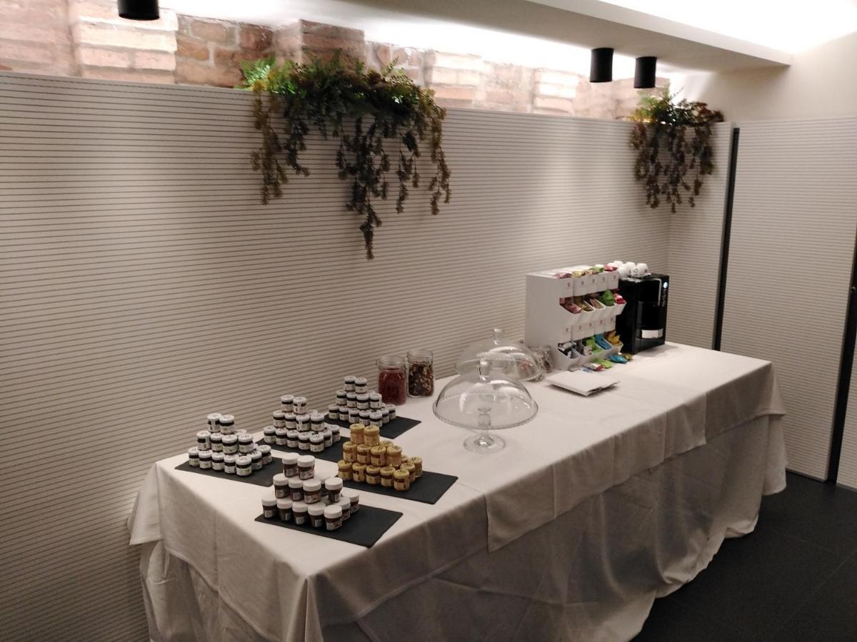 Rb Del Teatro&Apartaments 伊莫拉 外观 照片