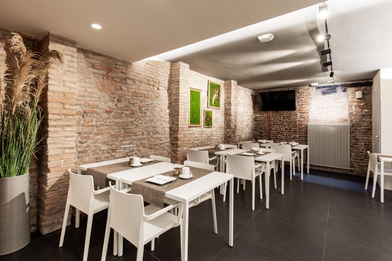 Rb Del Teatro&Apartaments 伊莫拉 外观 照片